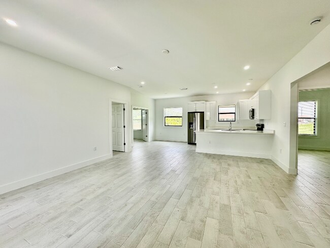 Foto del edificio - 1313 Floyd Ave S