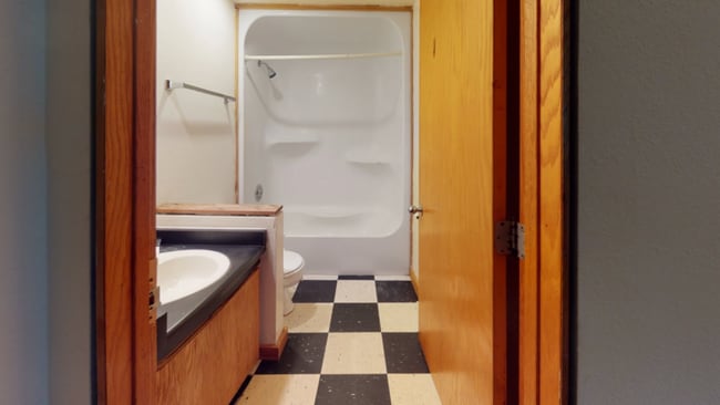 Building Photo - 10 Langdon St