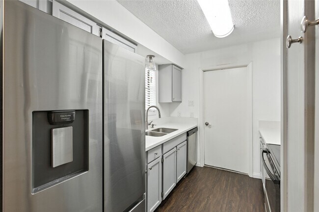 Foto del edificio - 2277 S Kirkwood Rd