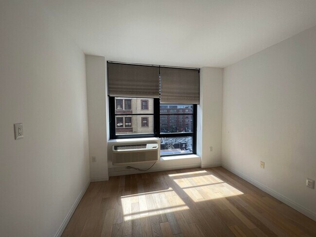 Foto del edificio - 160 1st St
