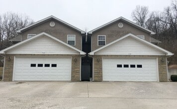 Building Photo - 708 Hillside Dr