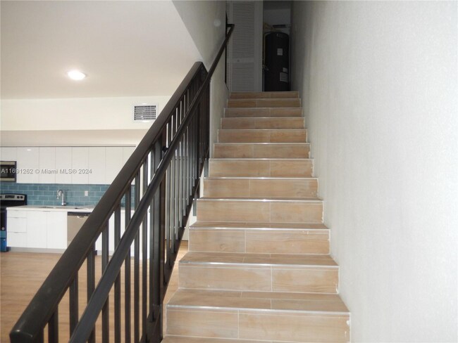 Foto del edificio - 16955 SW 100th Ave