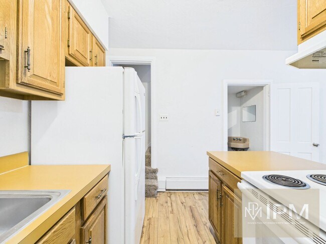 Foto del edificio - 44 N Main St