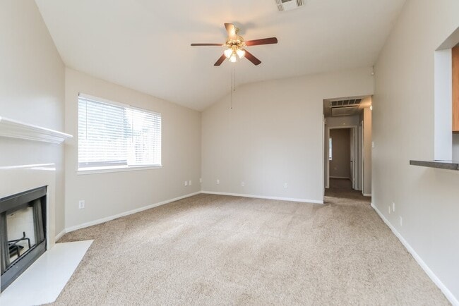 Building Photo - 12119 Bowsman Dr