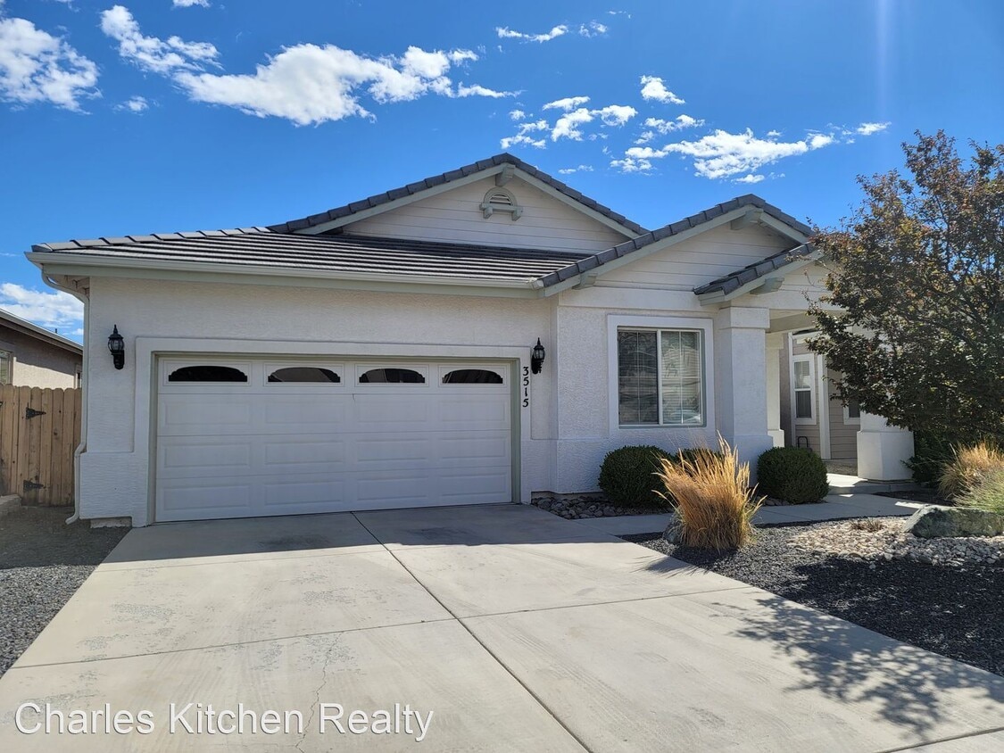 3 br, 2.5 bath House 3515 Long Drive House Rental in Minden, NV