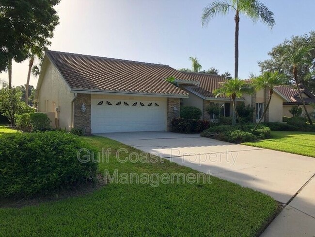 Foto del edificio - 8221 Shadow Pine Way