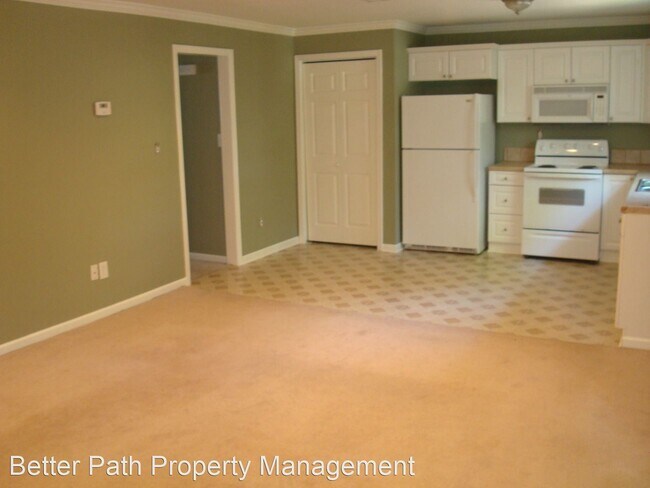 Building Photo - 2 br, 2 bath Apartment - 41 N Main 49 N Main