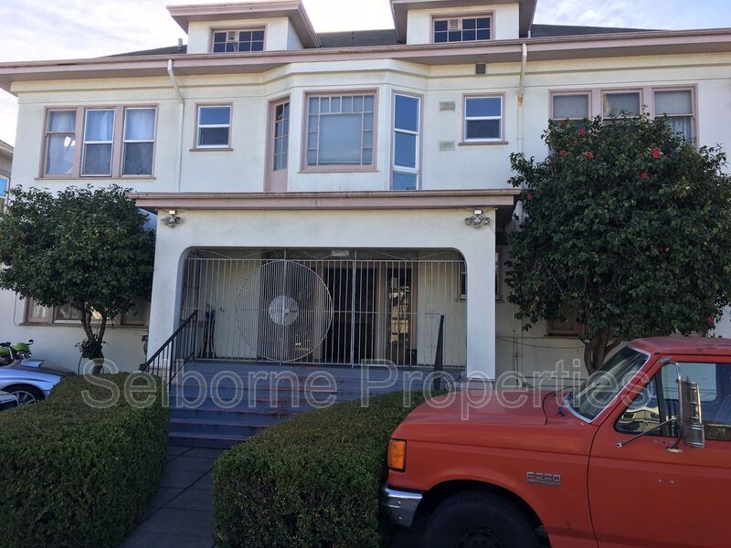 Foto principal - 747 54th St