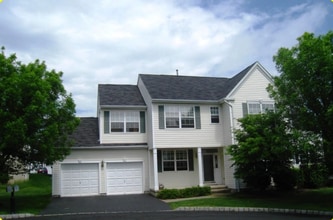 Building Photo - 18 Hansom Rd