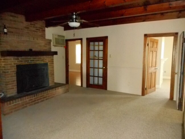 Foto del edificio - 4325 Maiden Forest Rd