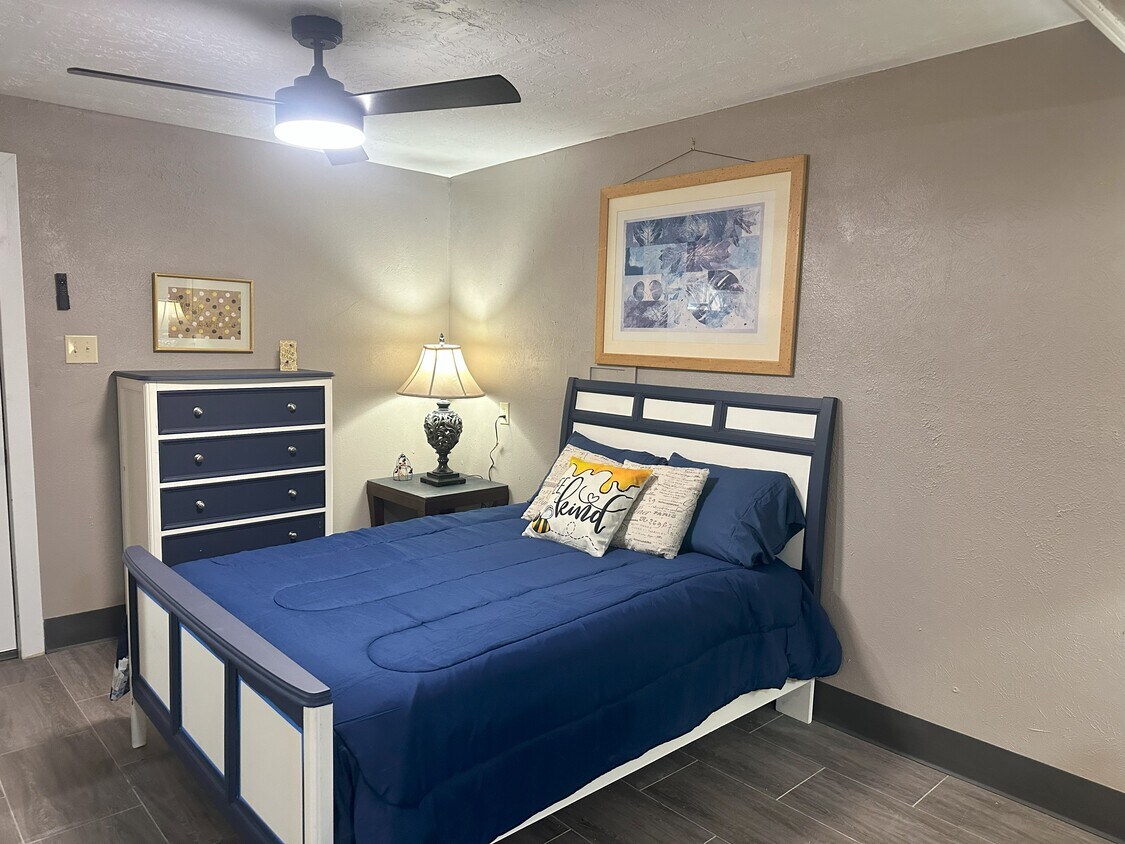 Foto principal - 325 Aucoin St