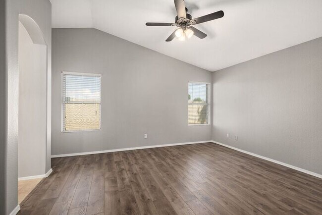 Foto del edificio - Beautiful single family home for rent loca...