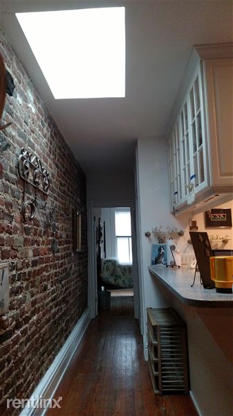Building Photo - 205 N Stafford Ave