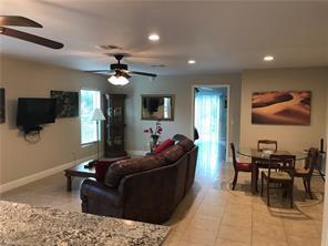 Foto del edificio - 6130 Standing Oaks Ln