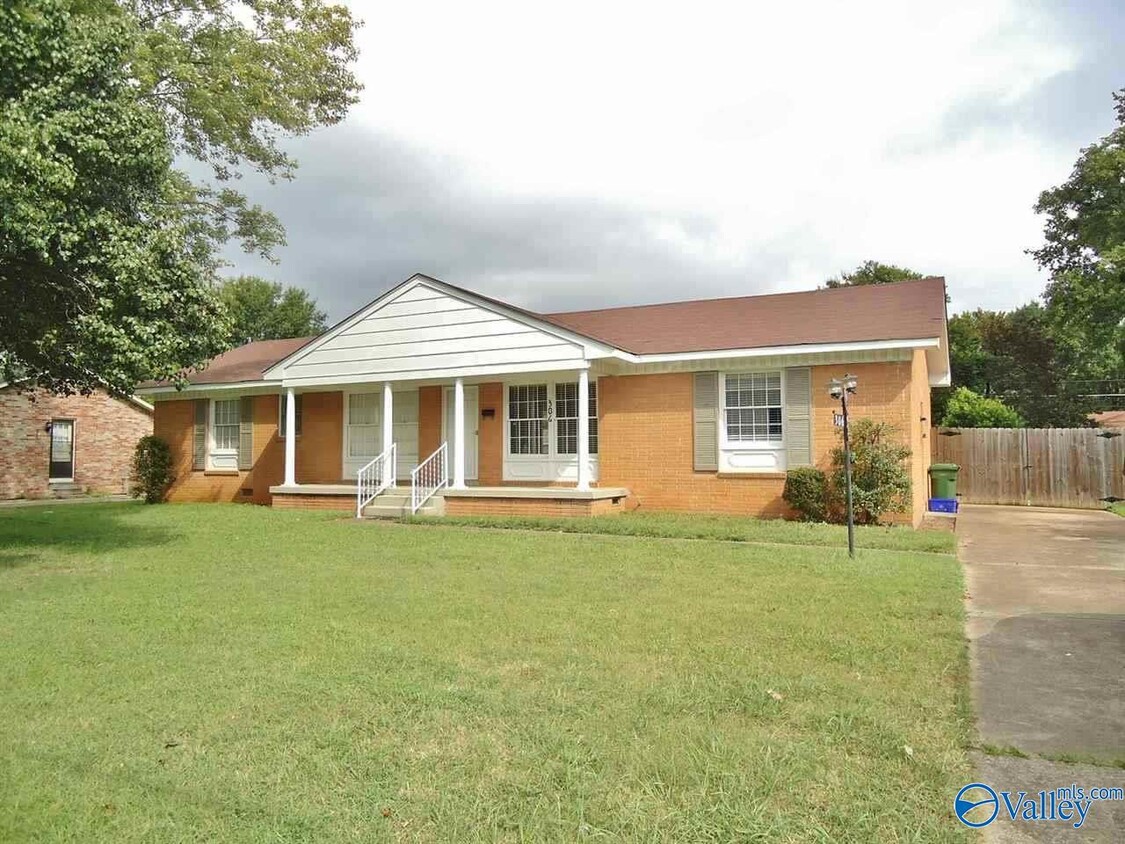 Foto principal - 306 Drake Ave SW