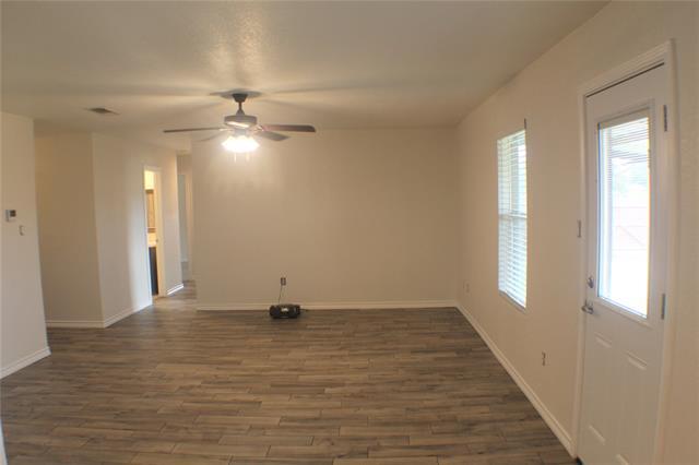 Building Photo - 461 Parkview Dr