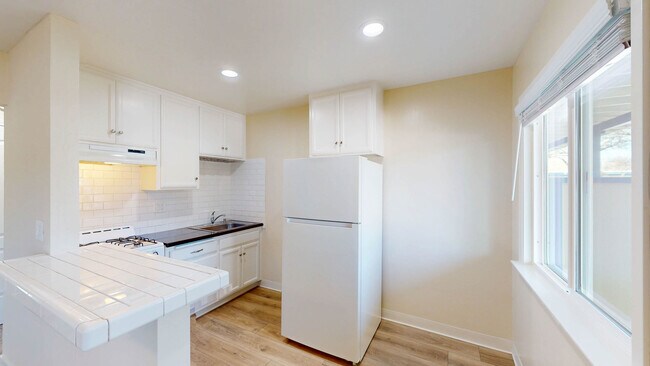 Foto del edificio - 15443 Marty Dr