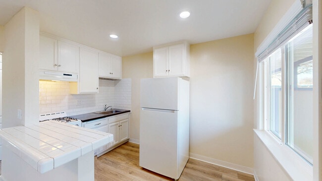 Building Photo - 15443 Marty Dr