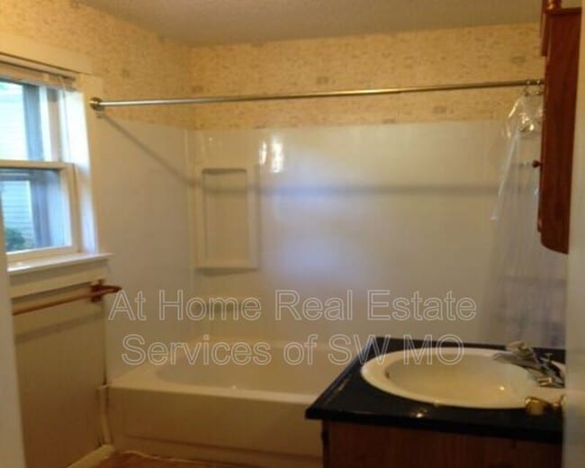 Building Photo - 1843-B E Monroe St