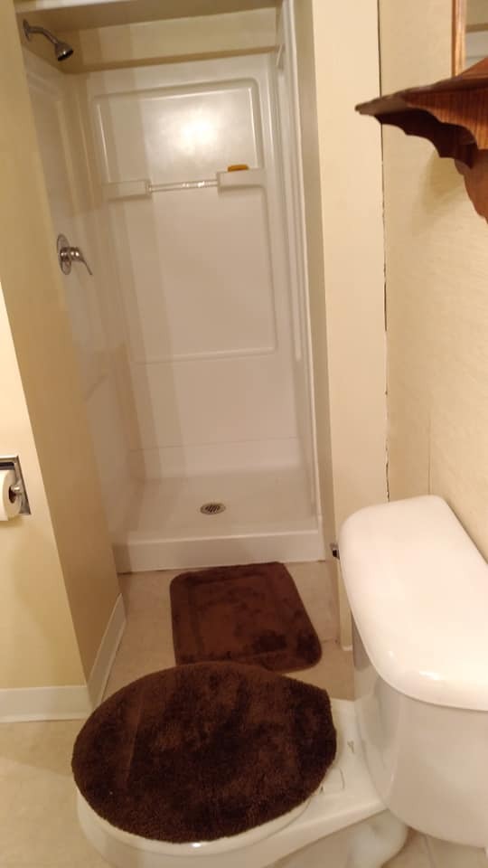 basement bath - 804 7th Ave SE