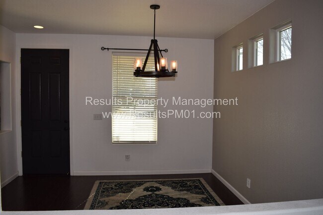 Building Photo - 3 br, 2 bath House - 300 Dedham Ct