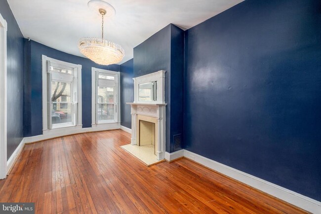 Foto del edificio - 216 E Biddle St