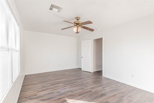 Foto del edificio - 19507 Narcissus Brook Ln
