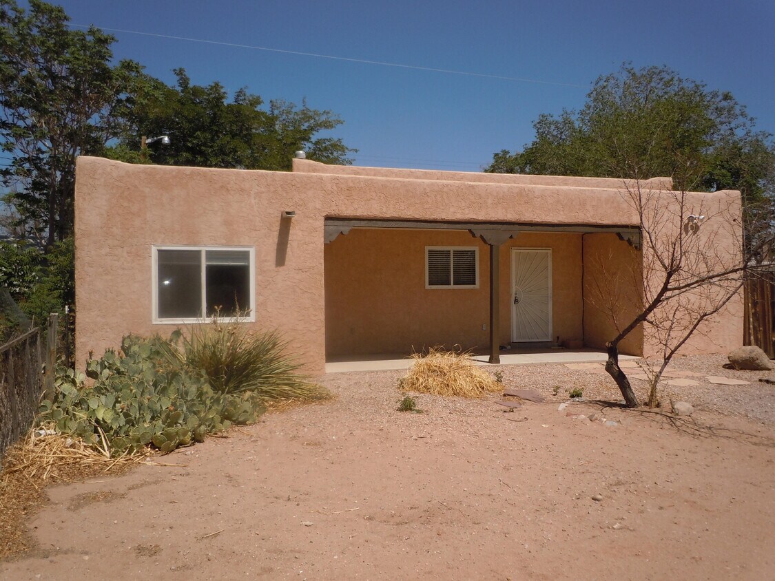Primary Photo - 408 Stanford Dr SE