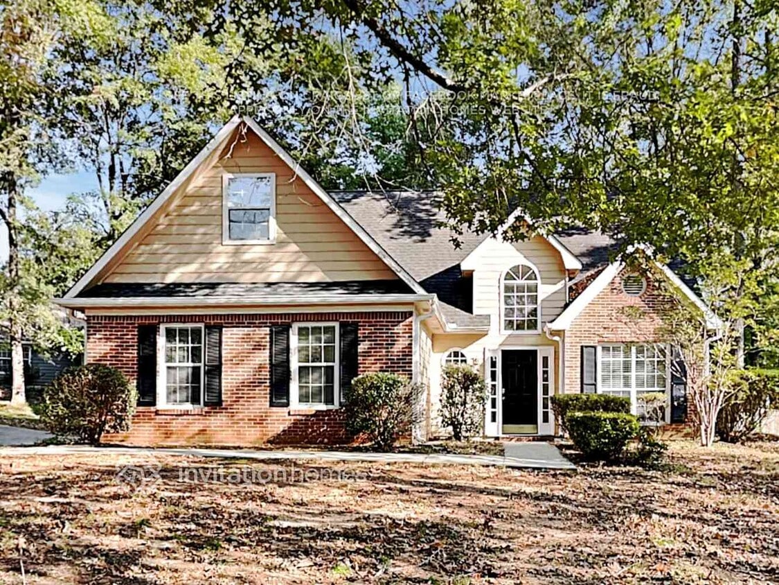 Primary Photo - 552 Horseshoe Cir