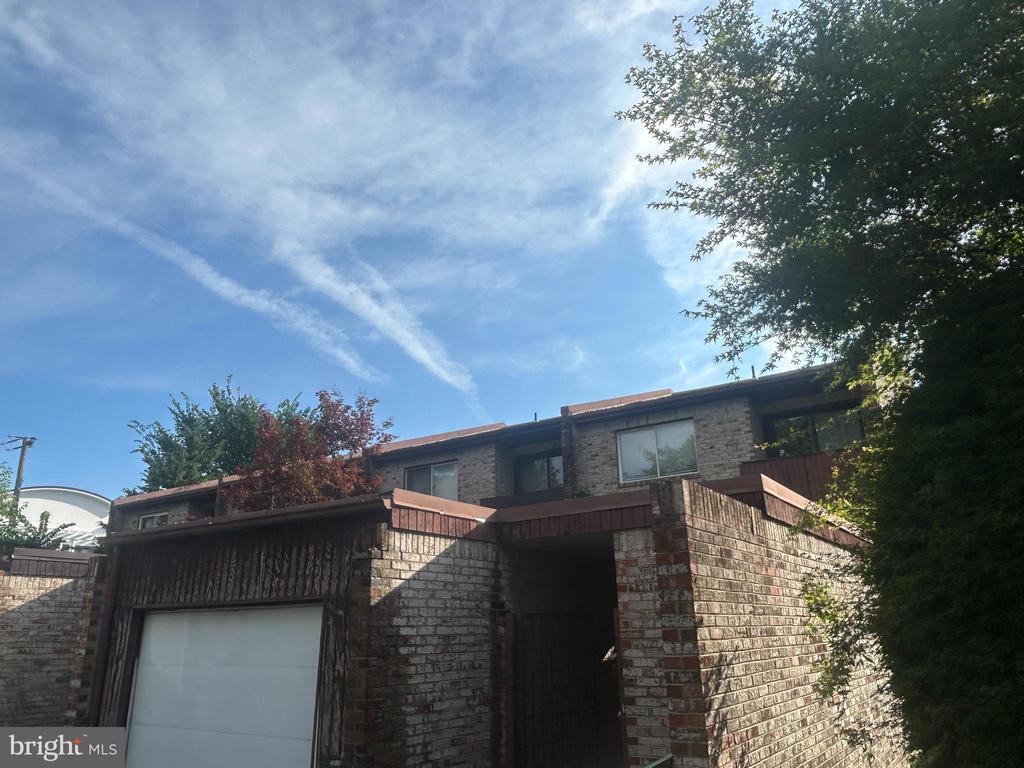 Foto principal - 2045 N Glebe Rd