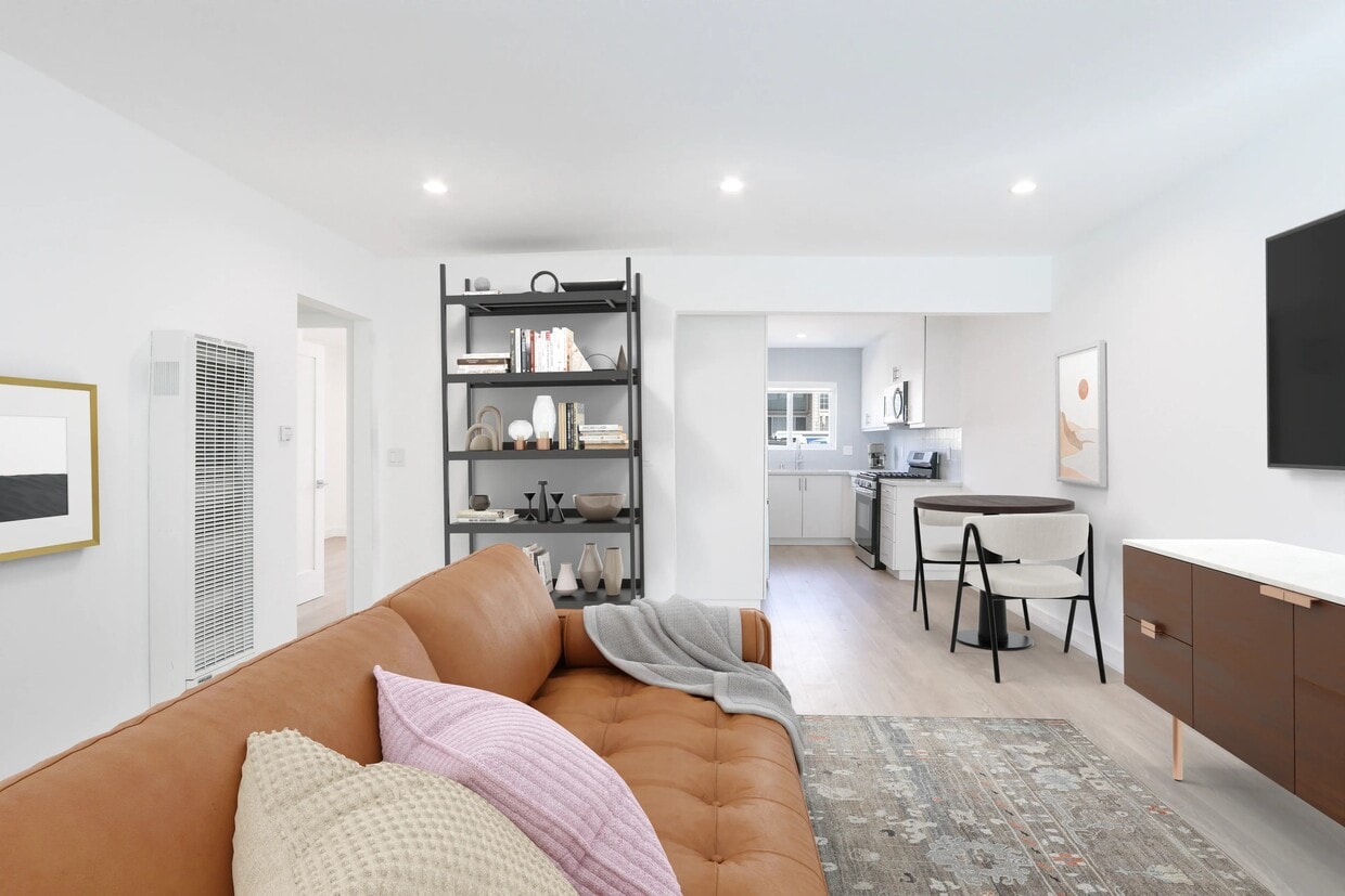 Foto principal - Welcome to Modern West LA Living at 1703 Armacost Ave!