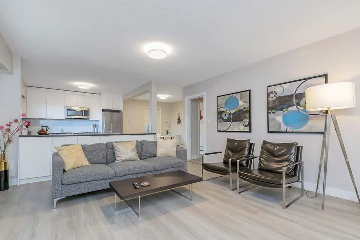 Primary Photo - 2050 27th St