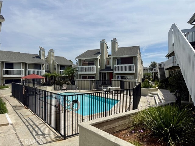Building Photo - 14851 Mulberry Dr
