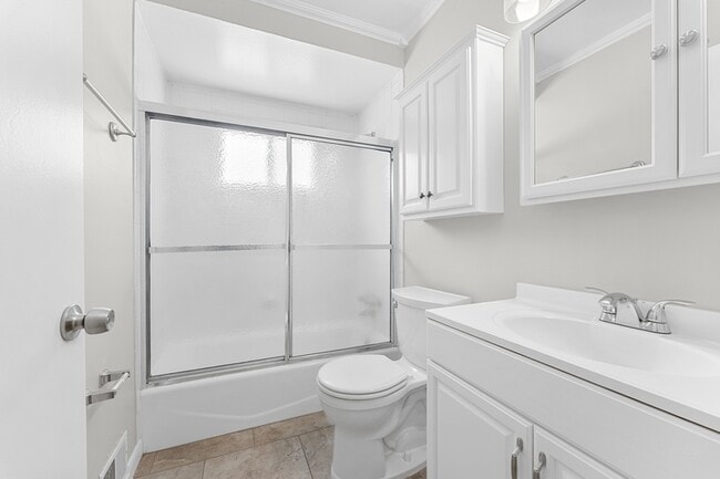 Foto del edificio - 15762 Isabelle St