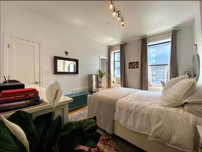 Building Photo - 368 Saint Nicholas Avenue