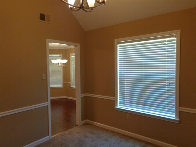 Foto del edificio - 6556 Brickmont Road