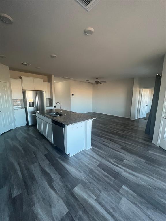 Building Photo - 1107 Torino St