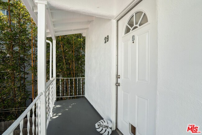 Foto del edificio - 29 Brooks Ave