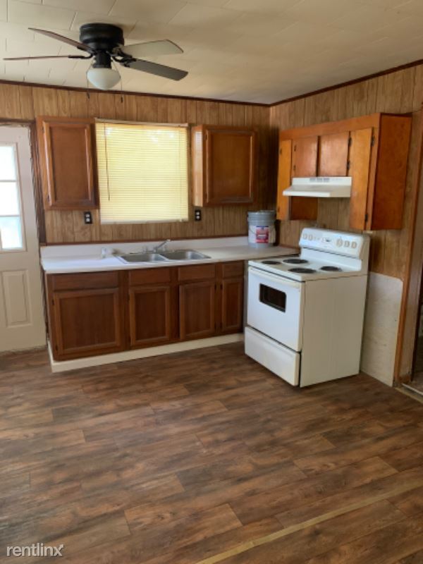 Building Photo - 3 br, 1 bath House - 405 W Hoover St