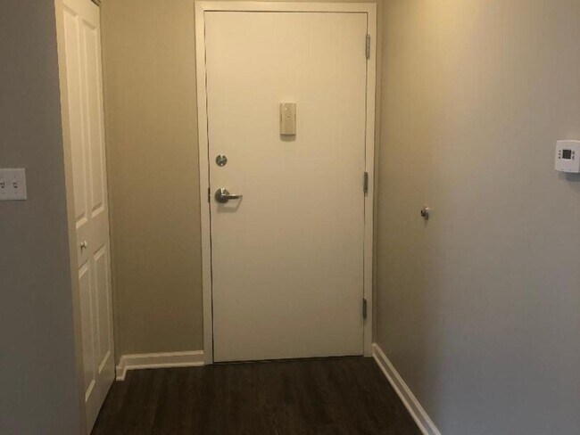 Foto del edificio - 831 Mcintosh Ct