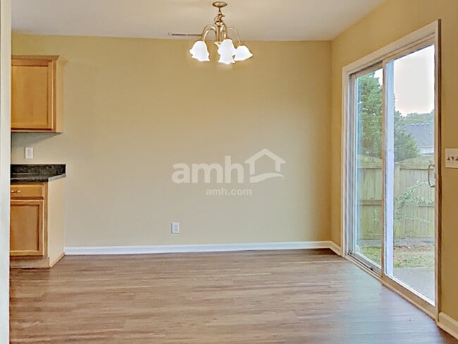 Foto del edificio - 1262 Lasalle Dr