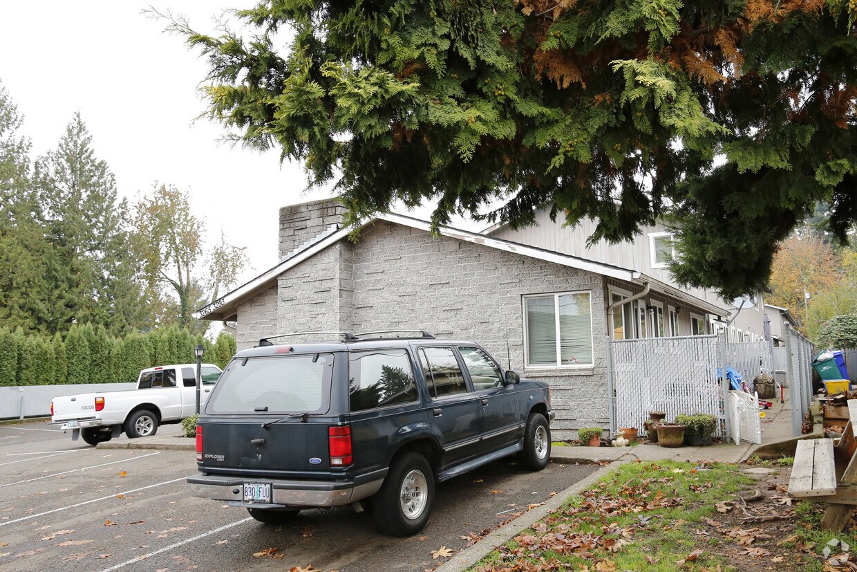 Foto del edificio - 3261 SE Maple St