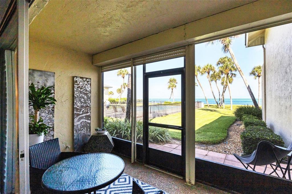 Foto principal - 4660 Ocean Blvd