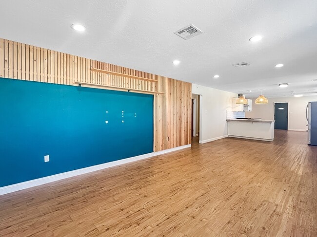 Foto del edificio - 3308 NW Atlanta Ave