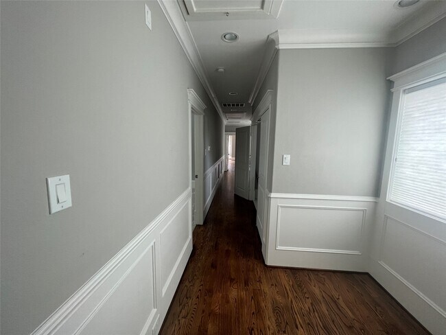 Building Photo - 238 W 24th St