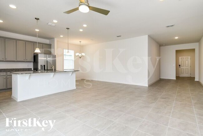 Building Photo - 1255 Ponca Rd