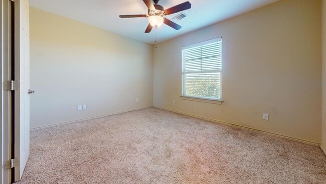 Building Photo - 709 Luther W St