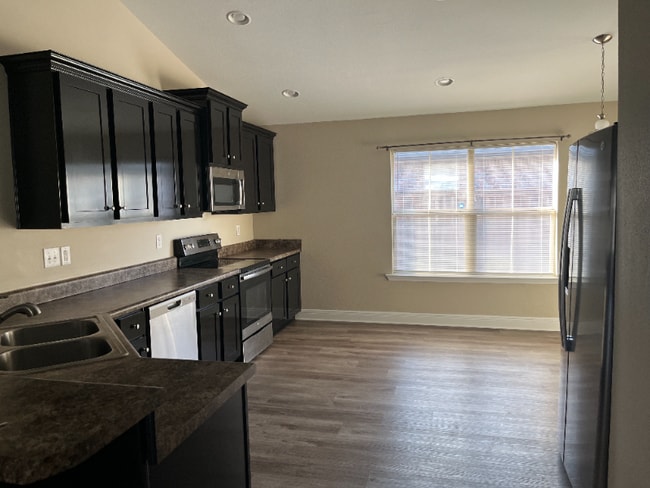 Building Photo - 18169 Cardinal Ln