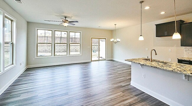 Building Photo - 1136 Longitude Dr