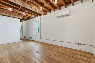 Building Photo - 1546 Selby Ave